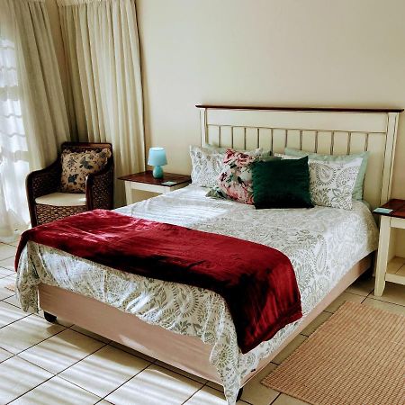 Hotel Sheilan House Port Alfred Esterno foto
