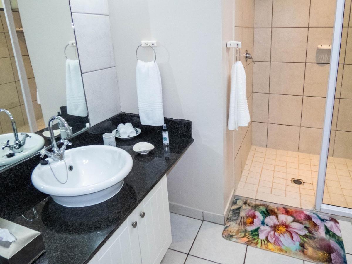Hotel Sheilan House Port Alfred Esterno foto